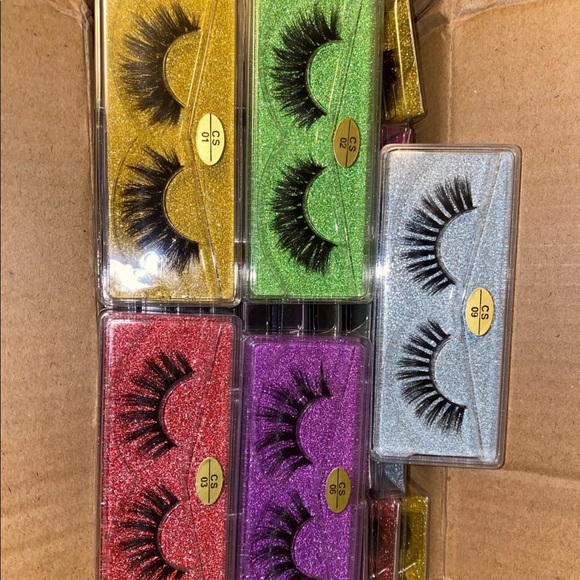 Wholesale eyelashes different styles PACKAGE OF 10 LASHES - Picture 3 of 14
